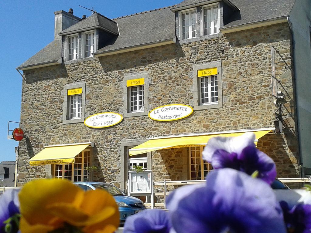 Hotel Restaurant Du Commerce La Gouesniere Exterior photo